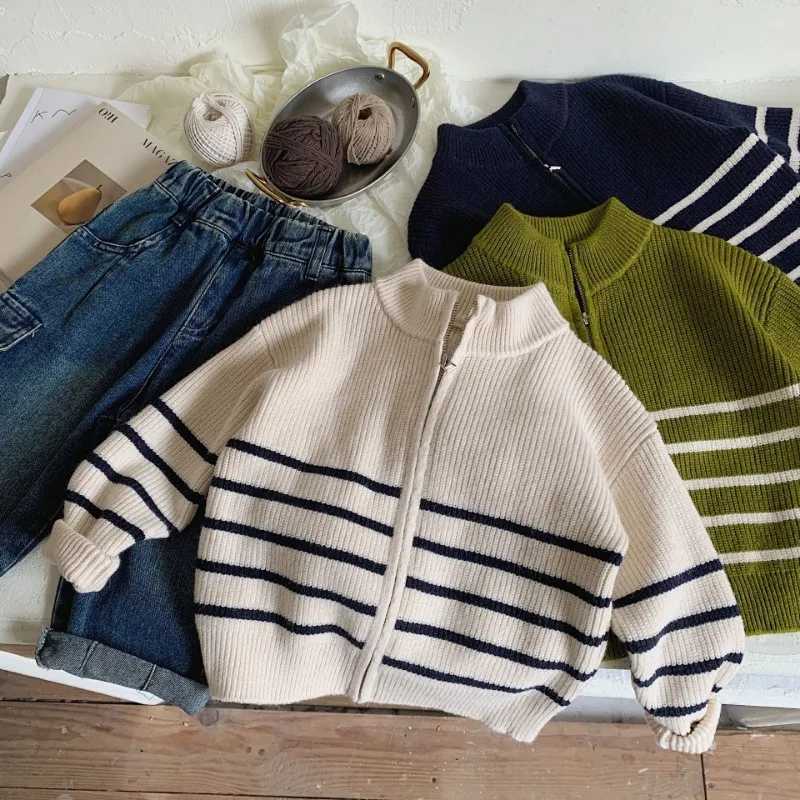 New childrens striped sweater jacket for autumn 2024 boys soft and loose zipper cardigan wool sweater girls knitted jacket W241025