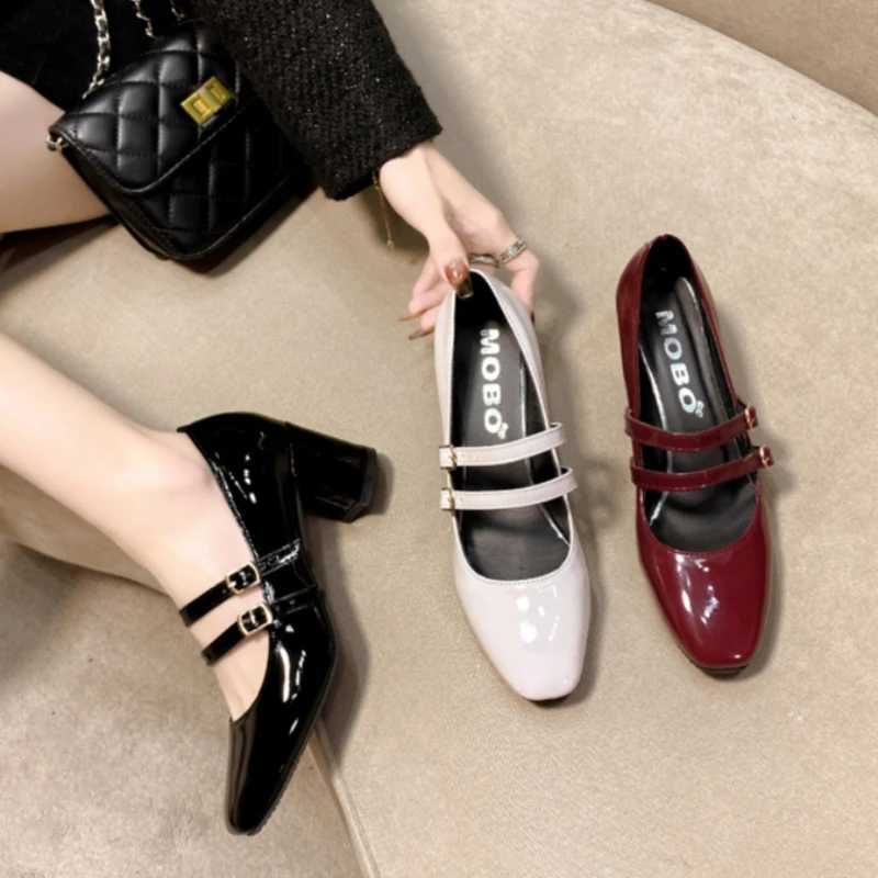 High Quality Womens High Heels Summer New Fi Patent Leather Mary Jens Shoes Square Toes Comfortable Thick High Heels Womens Single Shoes T241024