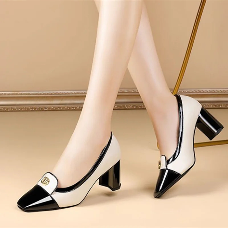 Womens Classic Round Toe Green Patent Leather Spring and Summer Sliding Square Foot Pump Womens Fashion Black High Heels E1084 241024