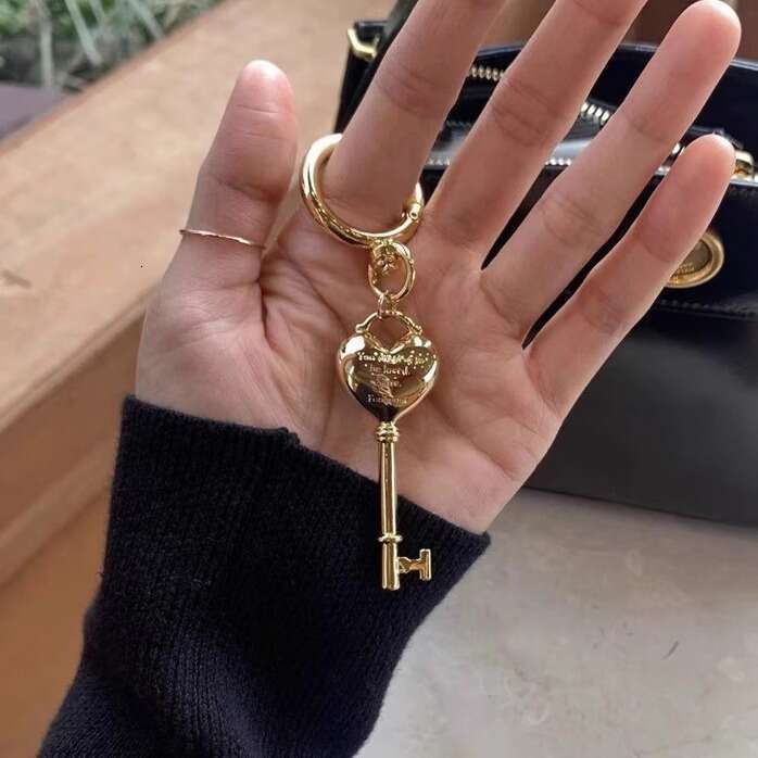 blogger's fashionable love lock keychain bag hanging decoration couple keychain accessories A gift for girl