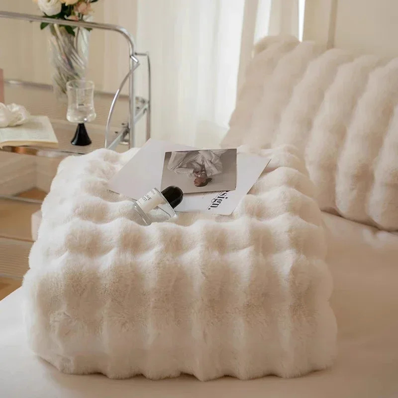 Rabbit Fur Solid Color Fleece Bed Blankets Coral Velvet Throw Blanket Thick Warm Sofa Air Conditioning Blanket 241024