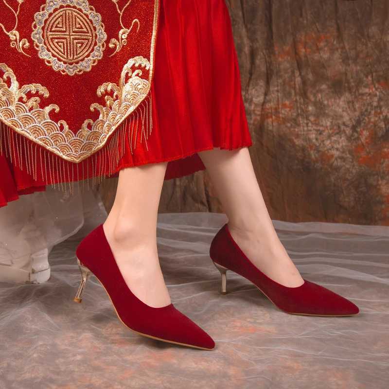 High Quality Womens red shoes pointed and shallow red shoes suitable for brides bridesmaids weddings happiness high heels T241024