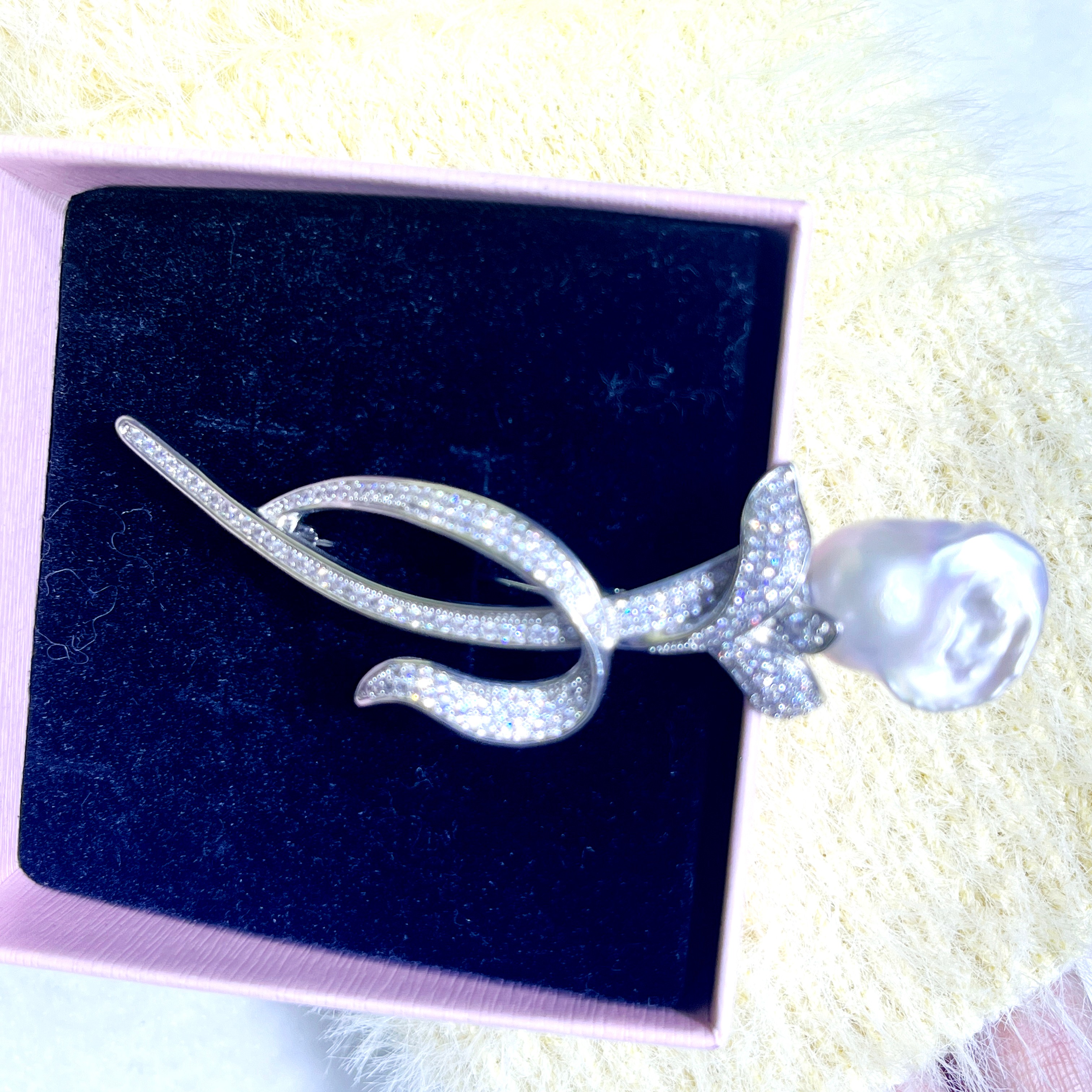 Fashion Jewelry Tulips Wholesale Natural Freshwater Baroque Pearl Brooch Decorative Brooch