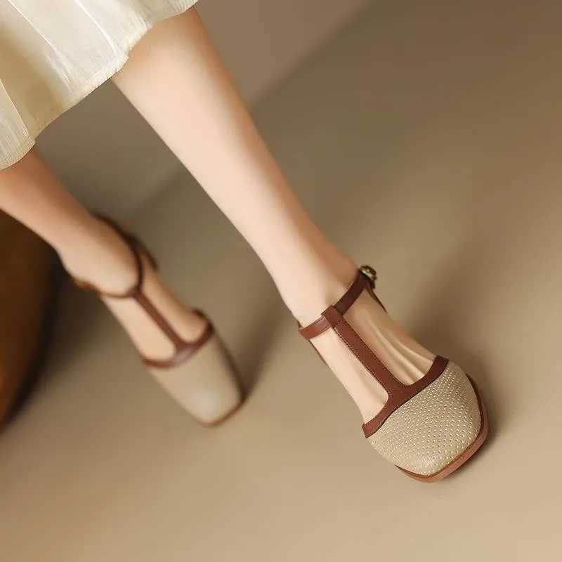 High Quality Summer New Square Head Hollowed out Bow Head Sandals Womens Medium High Heels Thick Breathable High Heels T241024