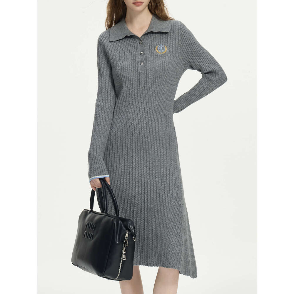 FSLE Office Lady College Embroidered Lapel Slim Fit Solid Color Knitted Dress 2024 Winter New Style Interior 24Fs14353