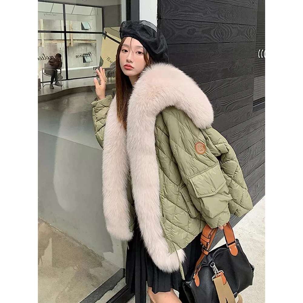 2024 Luxury Fox Fur Collar Long Coats 2024 Women Winter Soft Warm Loose Jacket Puffer Parka Female Windproof Snow Outwear Coats 525