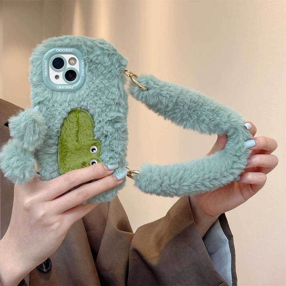 Plush shoulder bag handbag suitable for Apple 15PROMAX phone case 14 cartoon 13 autumn 12 winter 11 dinosaur pig