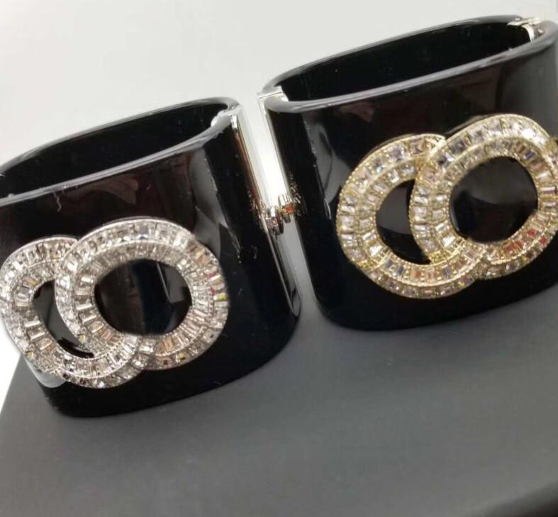 Classic Designer Cuff Bracelets Bangles Women and Men High Quality Black Acrylic Bracelet Bangle For Party Wedding jewelry With Bag