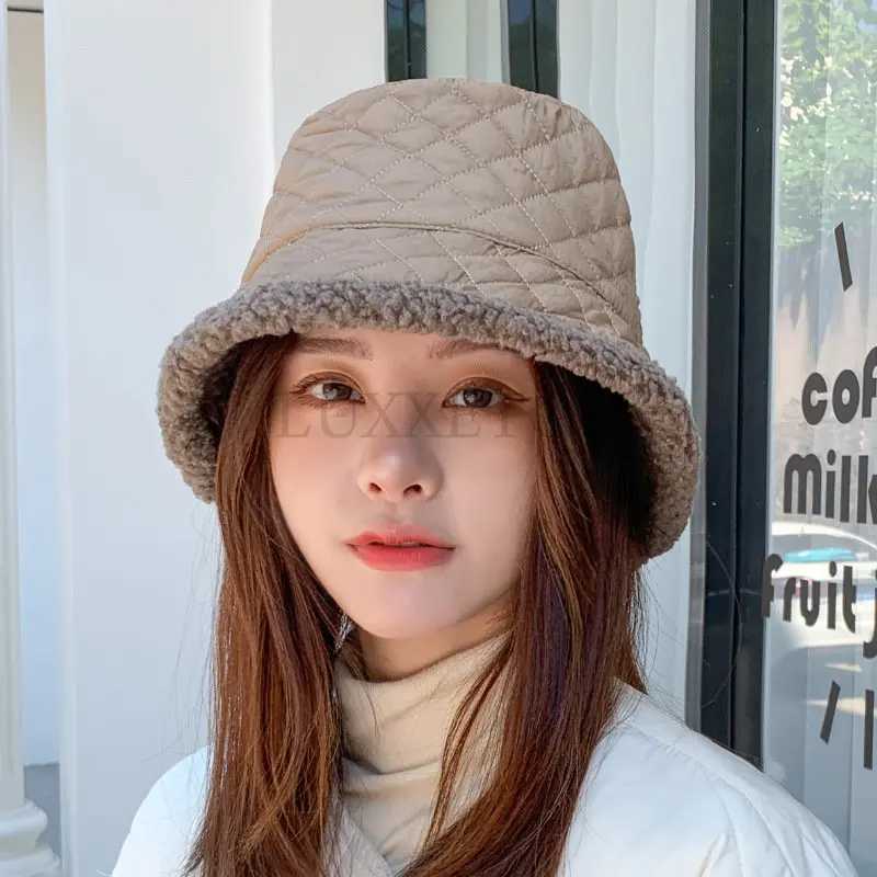 Lamb Fur Fisherman Cap Autumn Winter Fur Warm Female Hat Ear Protection Men and Women Solid Bucket Cap Outdoor Sun Panama HatX241025