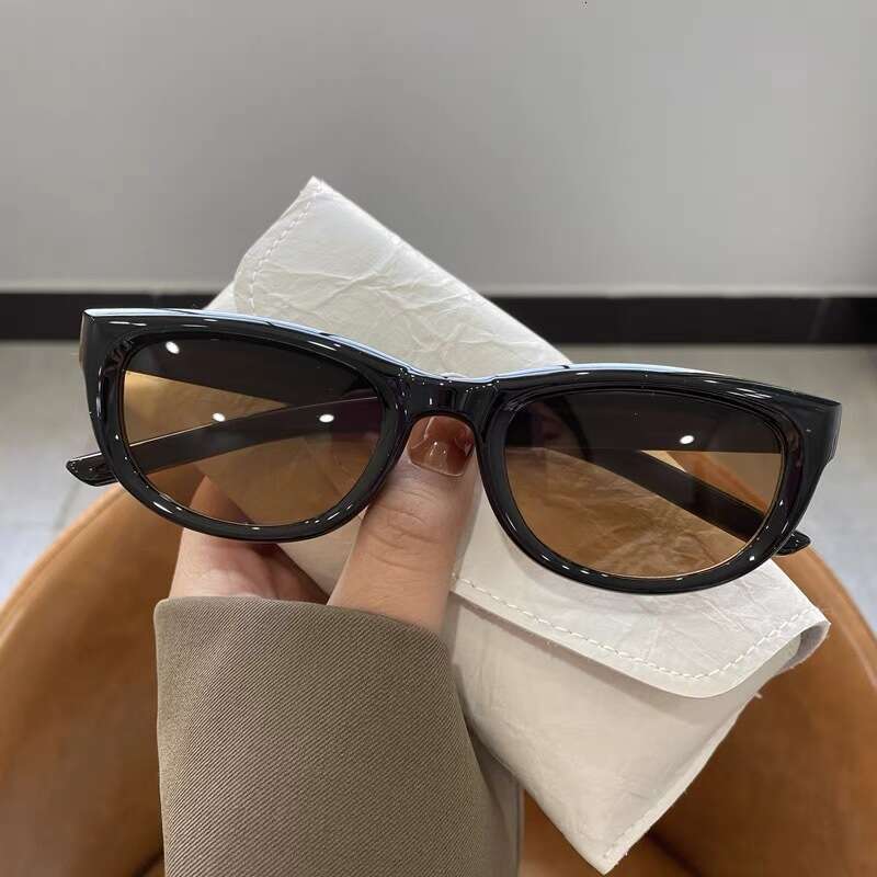 Vintage Square Sunglasses Frame Sunglasses Women Decorative Letter Fashion Sun Glasses Men Outdoor Hip-hop Eyewear