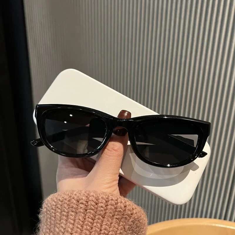 Vintage Square Sunglasses Frame Sunglasses Women Decorative Letter Fashion Sun Glasses Men Outdoor Hip-hop Eyewear