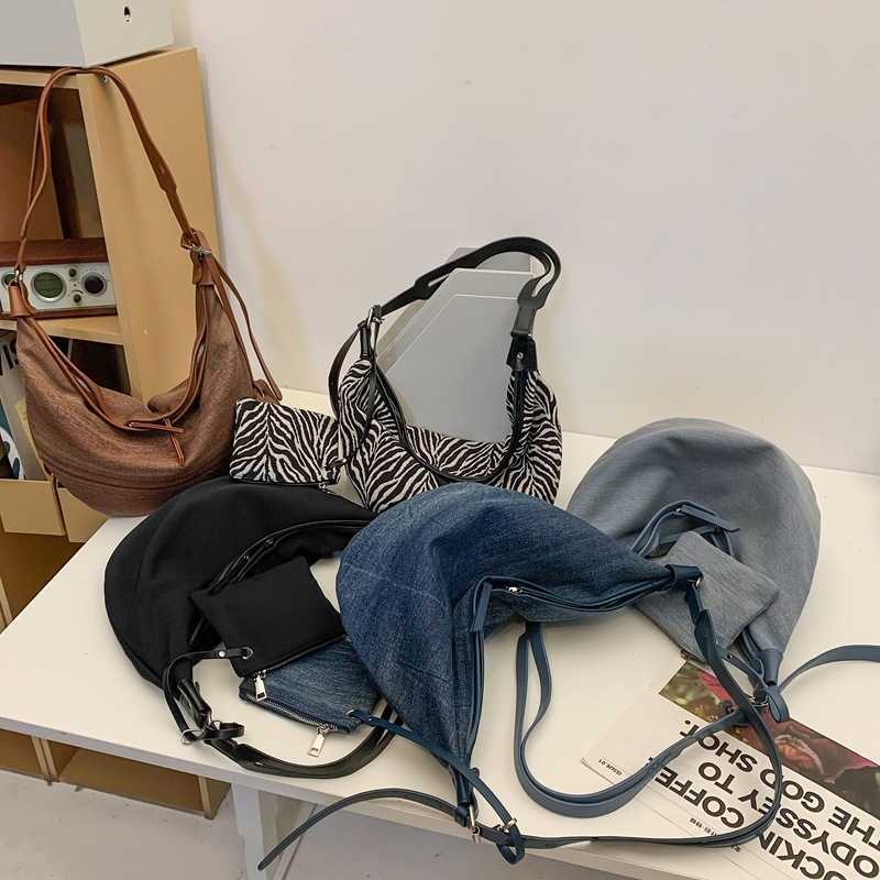 Shoulder Bag Crossbody Bag Trendy Cool Cowboy Bag Pattern Fashion Big Bag Korean Version South Korean Silk Simple 241015