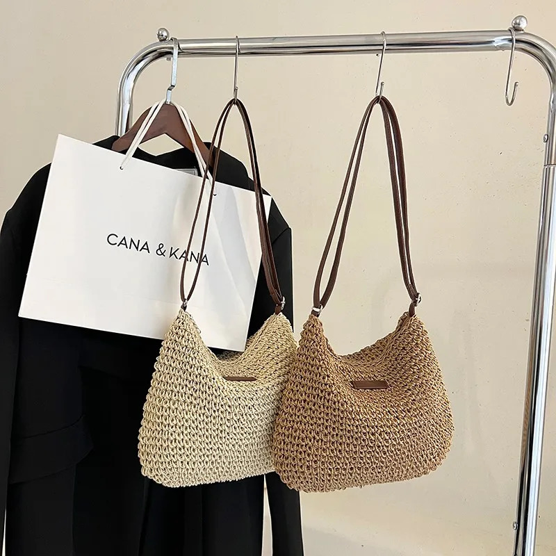 The Use of Summer Messenger Bag Simple and Stylish Suitable for Going Out Shopping Dating 241017