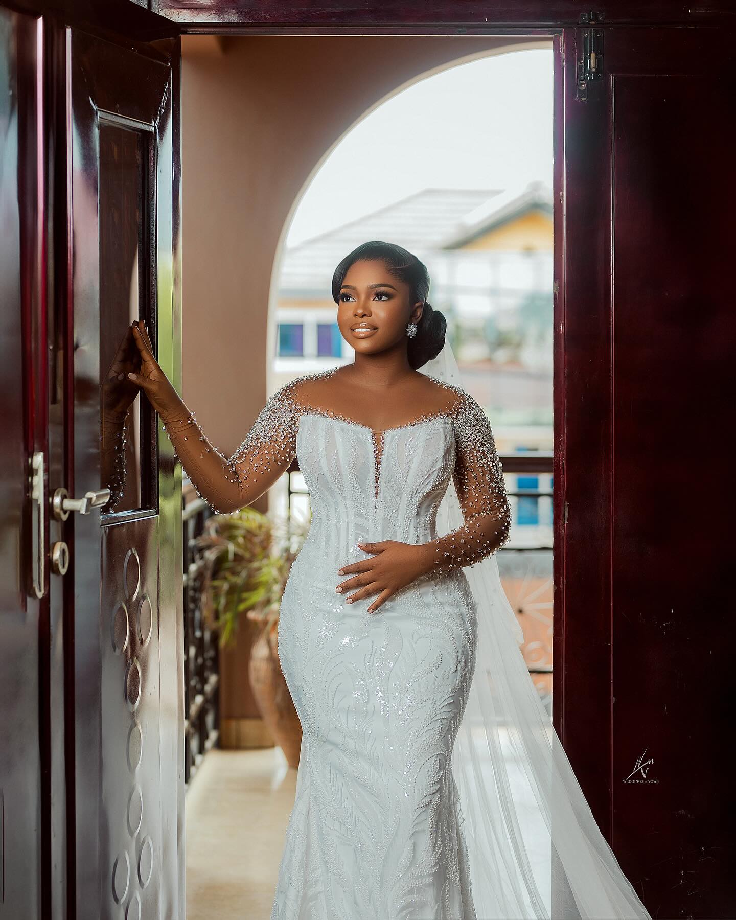 2024 Mermaid Wedding Dresses Bridal Gowns Elegant Wedding Gowns for Bride Long Sleeves Fulllace Sheer Neck Bow Decorated Bridal Dress for African Blac