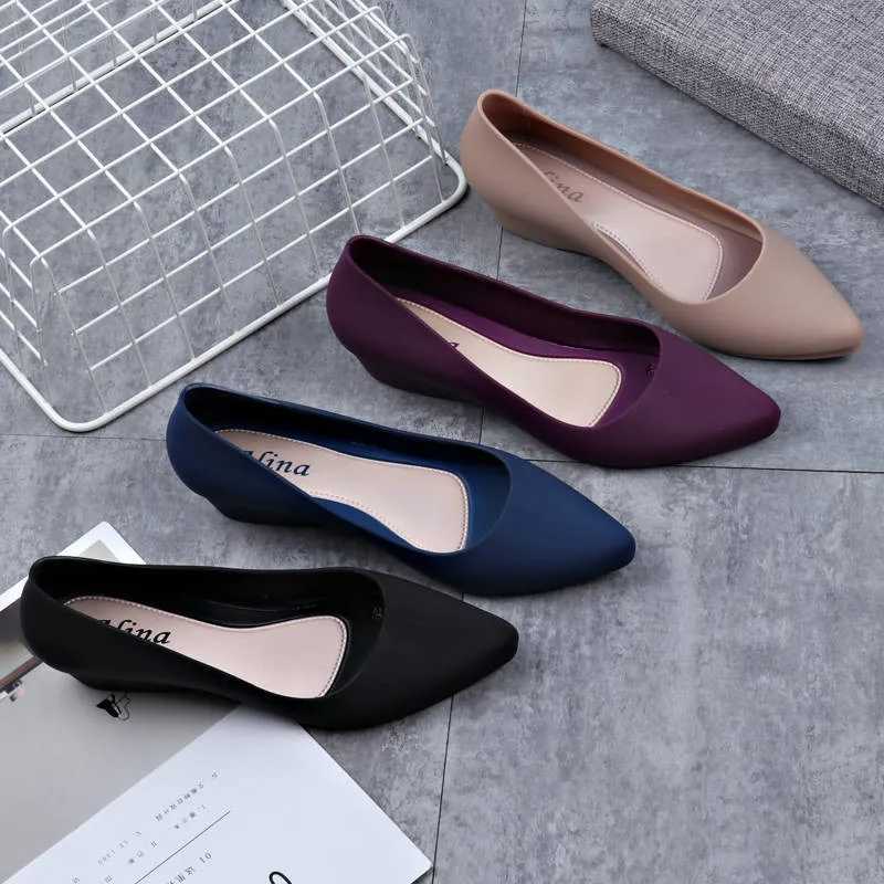 High Quality Pointed shallow wedge pump womens shoes for spring and autumn womens elegant and casual work low foot and smooth casual womens shoes T241