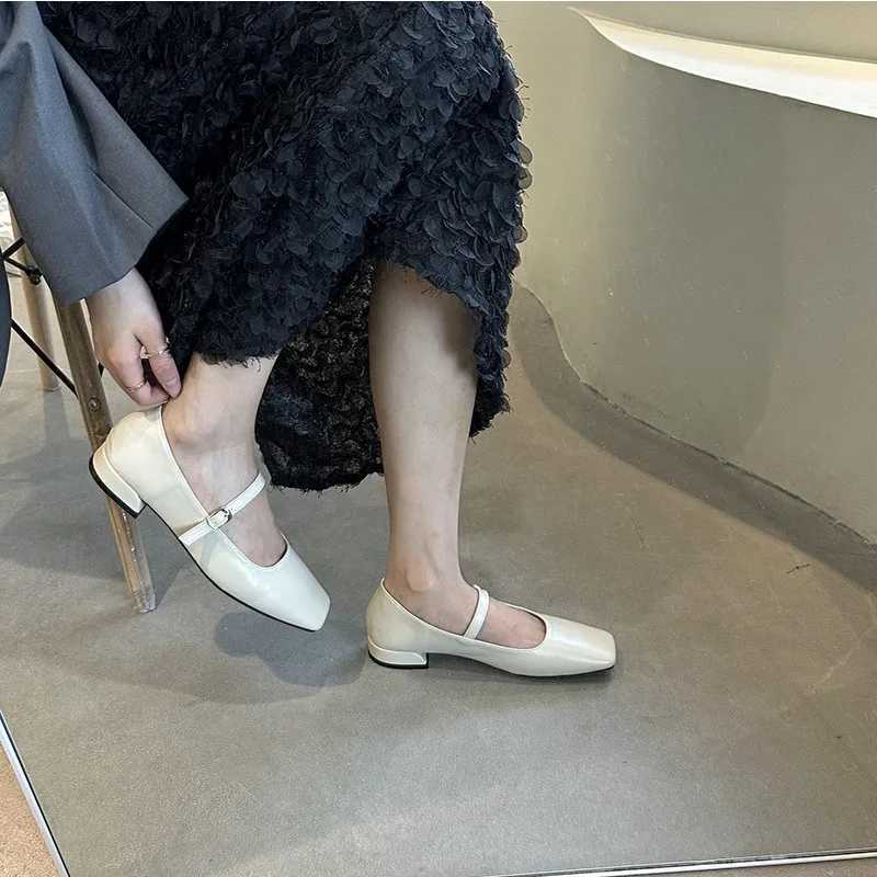 High Quality Femme Zapatos French womens shoes spring low heel Sier leather shoes thick heel elegant womens shoes Mary Jane single shoe T241024