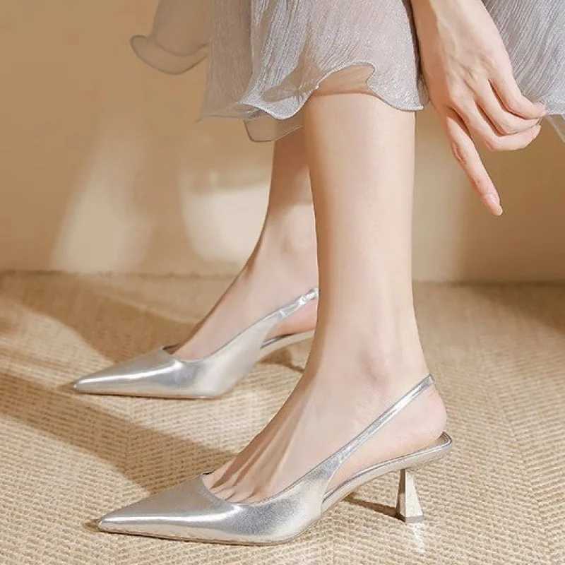 High Quality Elegant low heeled sandals for womens cats high heels for spring and summer Sier pump toe wedding office womens shoes suspenders T241024