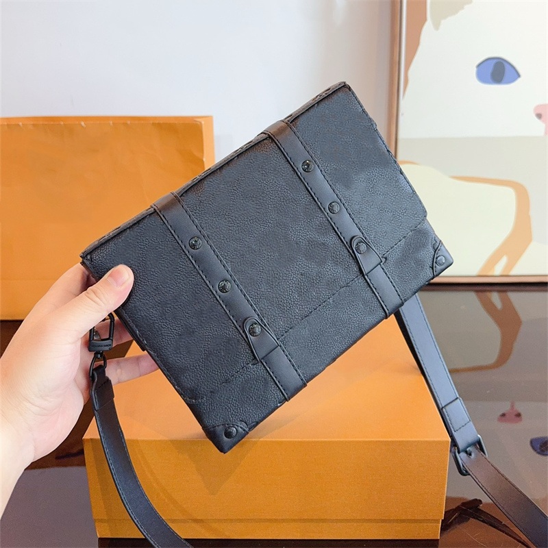 Sac à corps cross-body masculin homme sac de messager sac à bandoulière de créateur de carrosserie noire petit cuir 10a