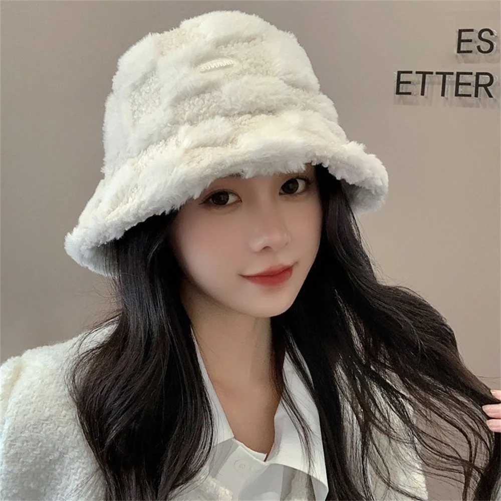 Unisex Checkered Plush Bucket Hat For Women Men Autumn Winter Lamb Wool Outdoor Thick Warm Sun Visor Panama Cap Fisherman CapX241025