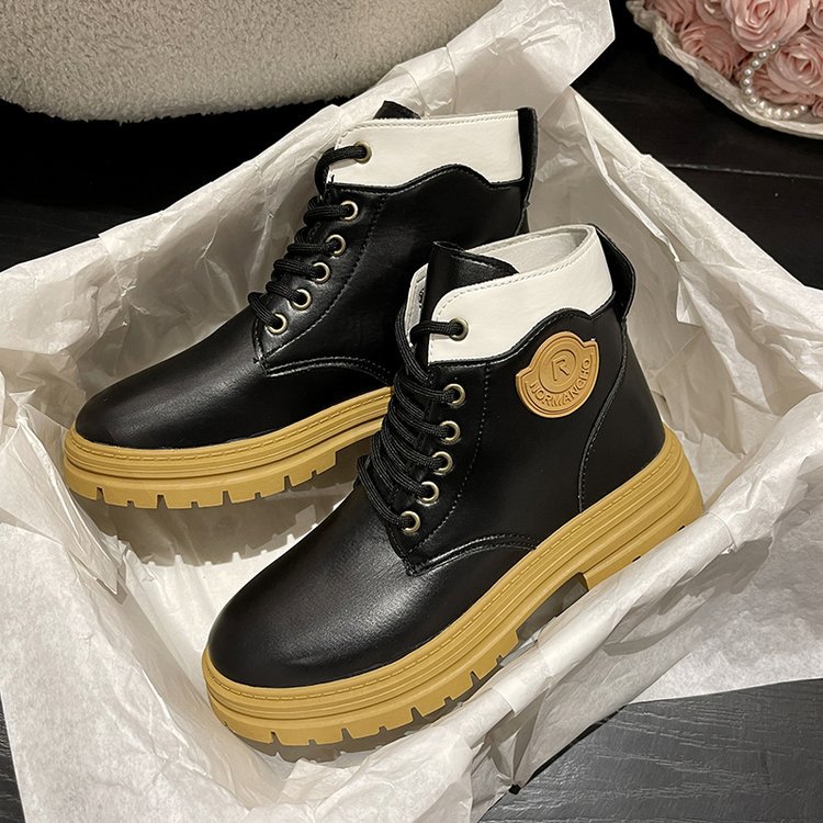 Women's Lace-up Martin Boots: Stylish 2024 Winter Short Boots with Free Shipping 4c44