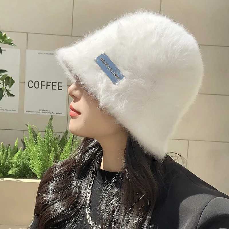 1 Pcs Bucket Hat Womens White Rabbit Fur Face Covering Basin Hat Korean Style Warm And Cold Plush Fisherman Hat For WomenX241025