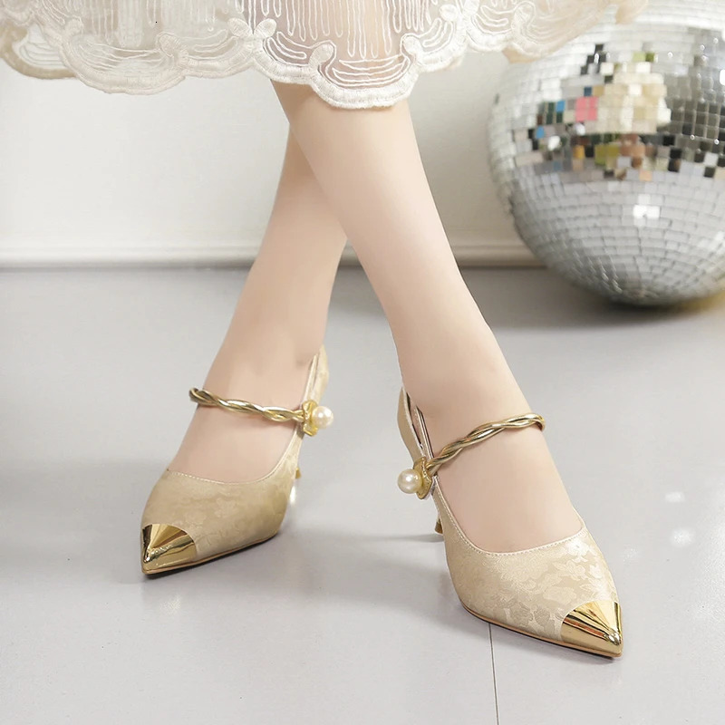 Womens Sandals Summer High Heels Pointed Head Embroidered Thin Belt Bag Head Sandals 241024