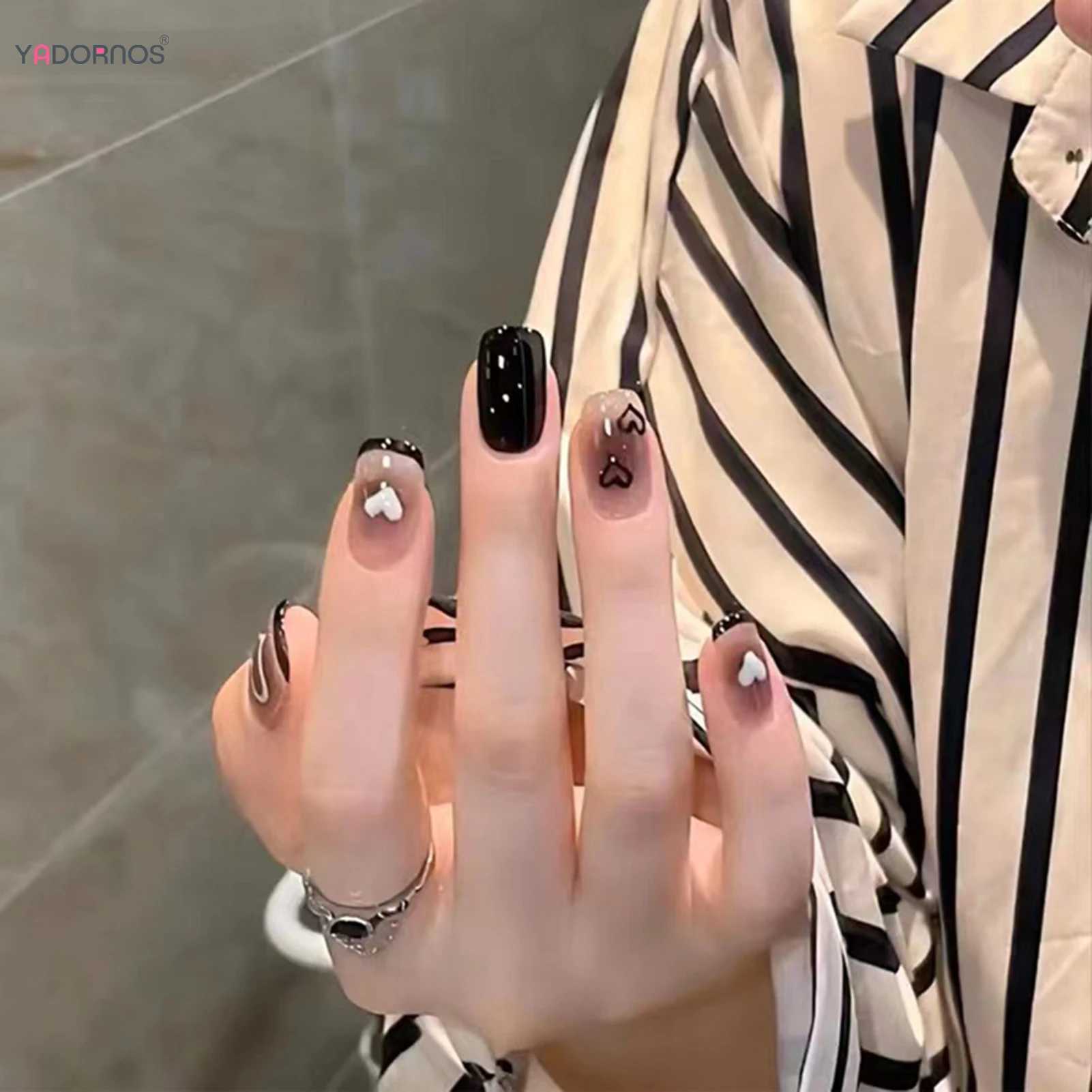 Fashion Black French Press on Nails Tips Y2K Style Clear Fake Nails with Heart Designs Short Ballet False Nails for Women GirlsXJ241025