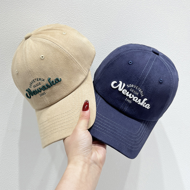 Free shipping New High Quality Caps Fashion Baseball hats Mens Womens Sports Caps Forward Cap Adjustable Fit Hat A timeless classic designer hat U-8
