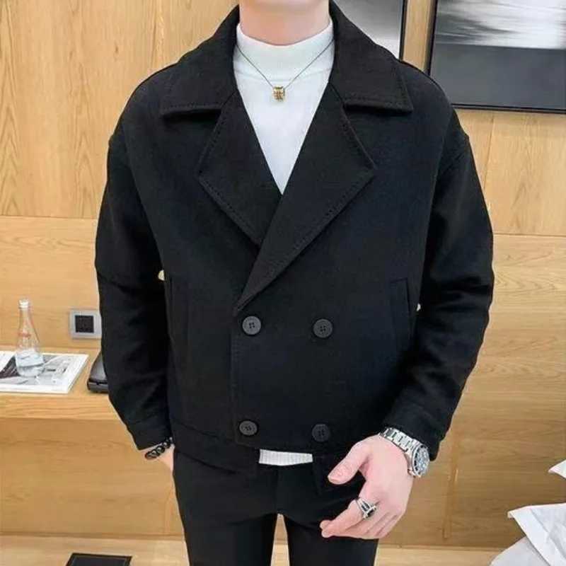 Mens wool and blended jackets oversized mens jackets warm short wool fashionable luxury designers affordable clothing for sale in Harajuku W241024