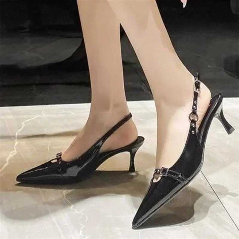 High Quality Temperature Black dot kitten heel slim sole sandals with treasure head for women in summer T241024