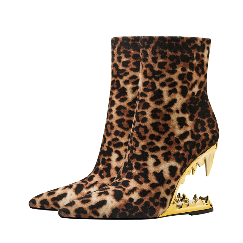 Kaky's New Leopard Print Pointed Toe High Wolf Teeth Slope Heel Large Women's Short Boots