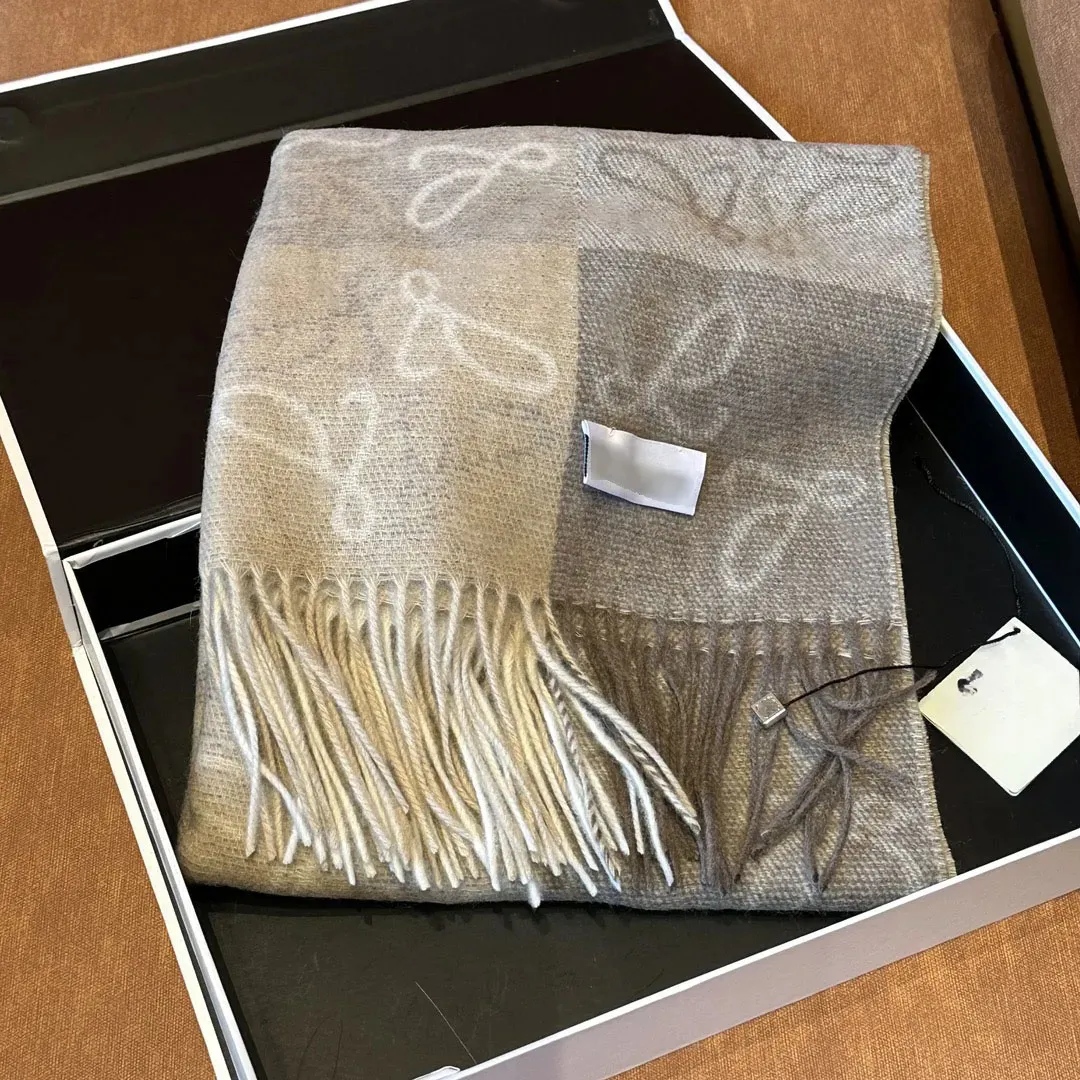 New top Women Man Designer Scarf fashion brand 100% Cashmere Scarves For Winter Womens and mens Long Wraps Size 180x30cm Christmas gift