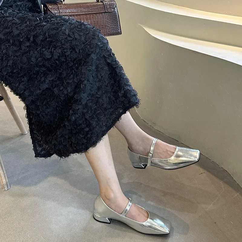High Quality Femme Zapatos French womens shoes spring low heel Sier leather shoes thick heel elegant womens shoes Mary Jane single shoe T241024