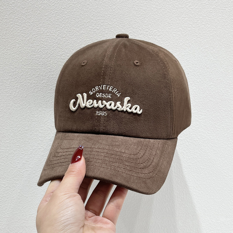 Free shipping New High Quality Caps Fashion Baseball hats Mens Womens Sports Caps Forward Cap Adjustable Fit Hat A timeless classic designer hat U-3