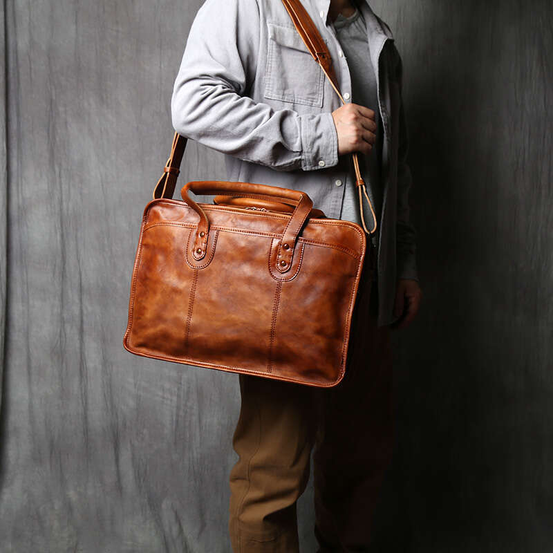 Retro Men's Briefcase Top Layer Cowhide Handbag Travel Handmade Leather Laptop Business Shoulder Crossbody Bag