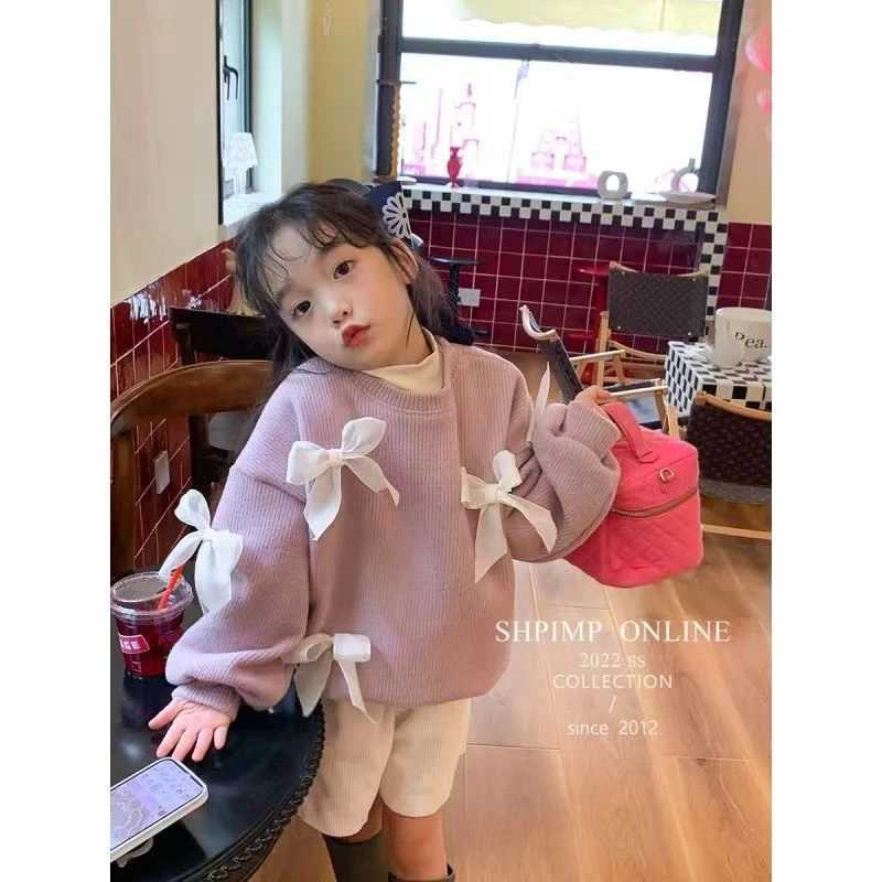 Girls new velvet sweater 2024 winter bow round neck sweater Korean integrated velvet top sweet princess childrens clothing W241025