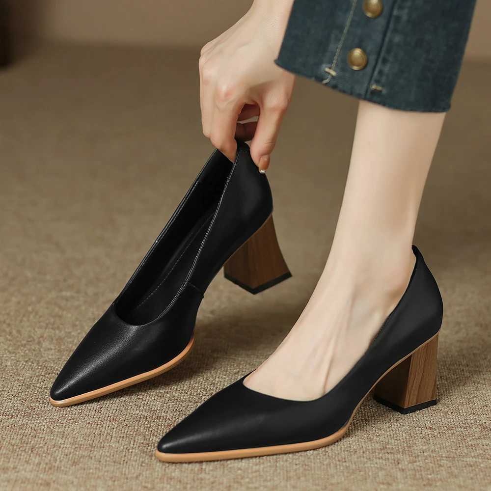 High Quality Womens Pump Autumn New Elegant Pointed Toe Pu Handmade Office Womens High Heels Shoes Black Size 40 T241024