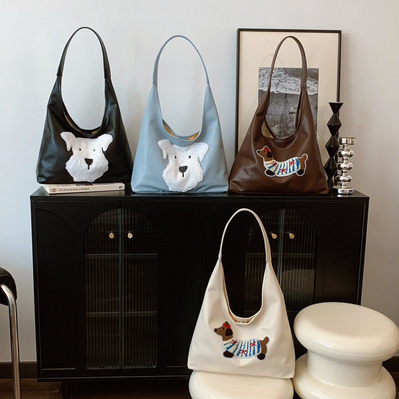2025 Designer 2024 New Popular 3 Sausage Dog Autumn/Winter Shoulder Large Capacity Commuter Tote Bag for Women
