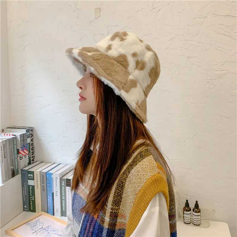 Winter Plush Cow Print Women Bucket Hat Fluffy Faux Fur Panama Fisherman Cap Outdoor Warm Fashion Furry Female Flat SunbonnetX241025