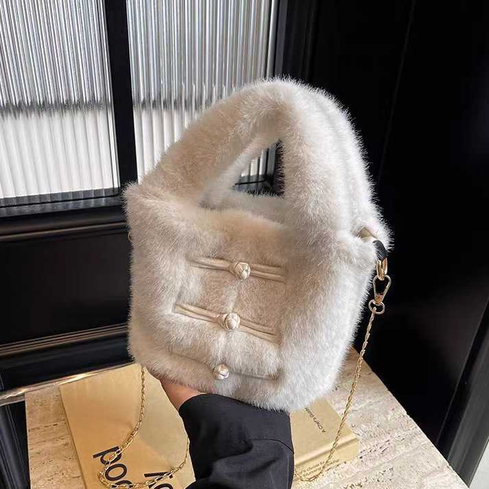 Chinese style furry small bag women fashionable hand-held bucket bag autumn plush chain crossbody bag 241015