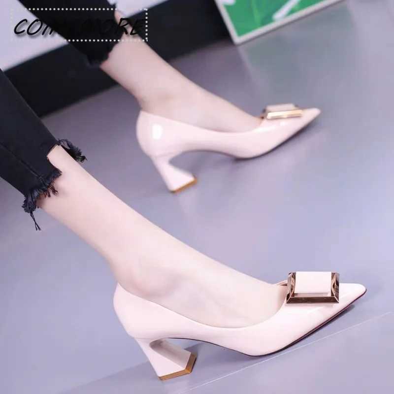 High Quality Square buckle Fi OL office shoes trend womens Ccise patent leather shallow high heels pointed toe womens pump T241024