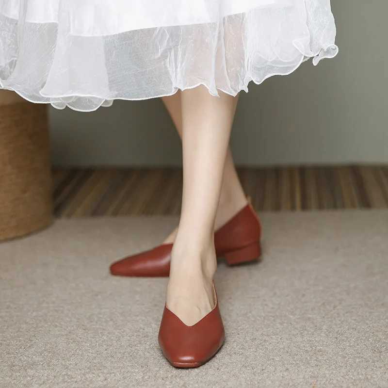 High Quality round flat bottomed shallow cut single shoe made of genuine leather with multiple colors for women casual and casual shoes T241024