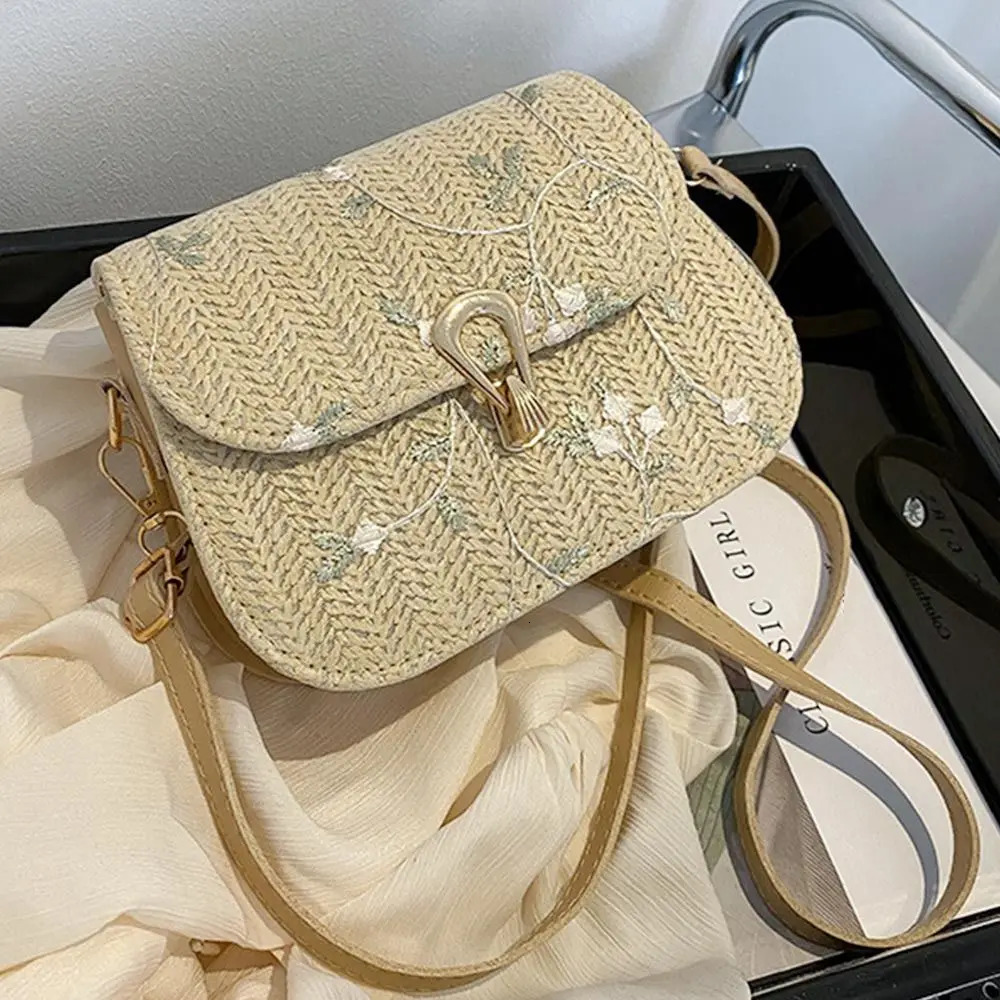 Fashion Flower Woven Saddle Bag Women Cute Straw Shoulder Bags Trendy Casual Handbag Ladies Lace Embroidery Crossbody 241017