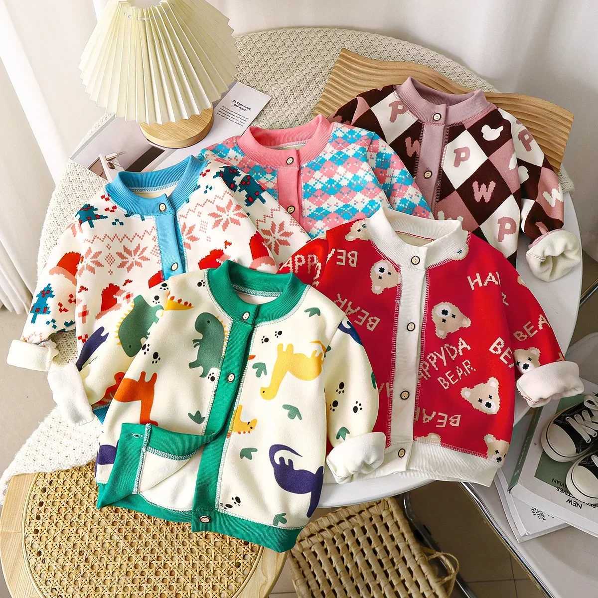 Baby boy and girl thick warm cardigan new 2024 autumn and winter children cartoon dinosaur letter knitted sweater jacket casual clothing W241025