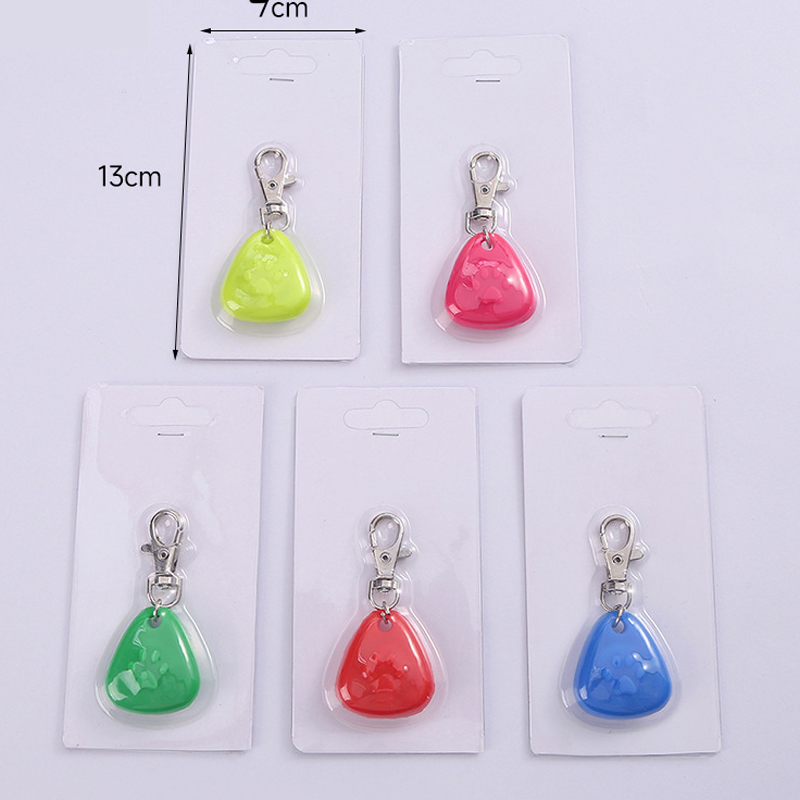 Silicone triangle pendant light-emitting pendant night walking dog anti-lost light outdoor warning light pet supplies hanging ornaments
