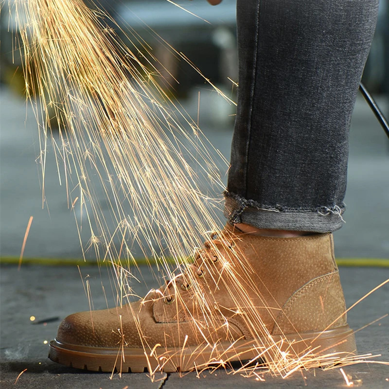 Waterproof work boots safety shoes solid leather boots steel toe caps perforated shoes durable industrial shoes 241024