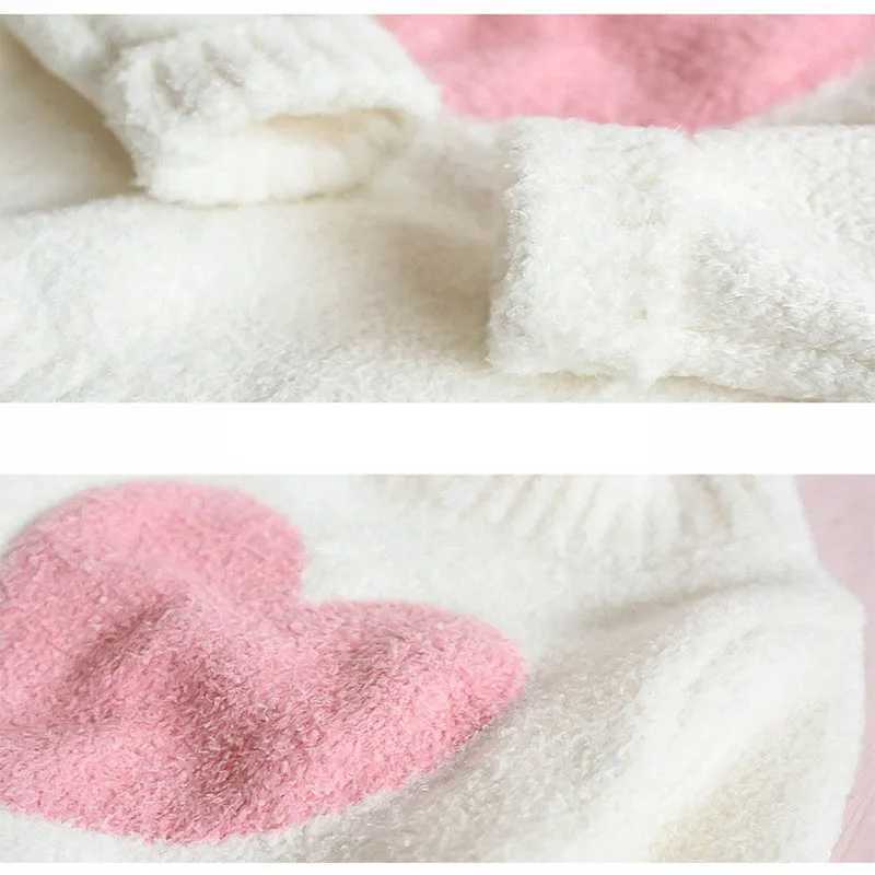 2-9-year-old baby girl knitted sweater winter and autumn long sleeved warm high neck cute heart-shaped childrens sweater top W241025