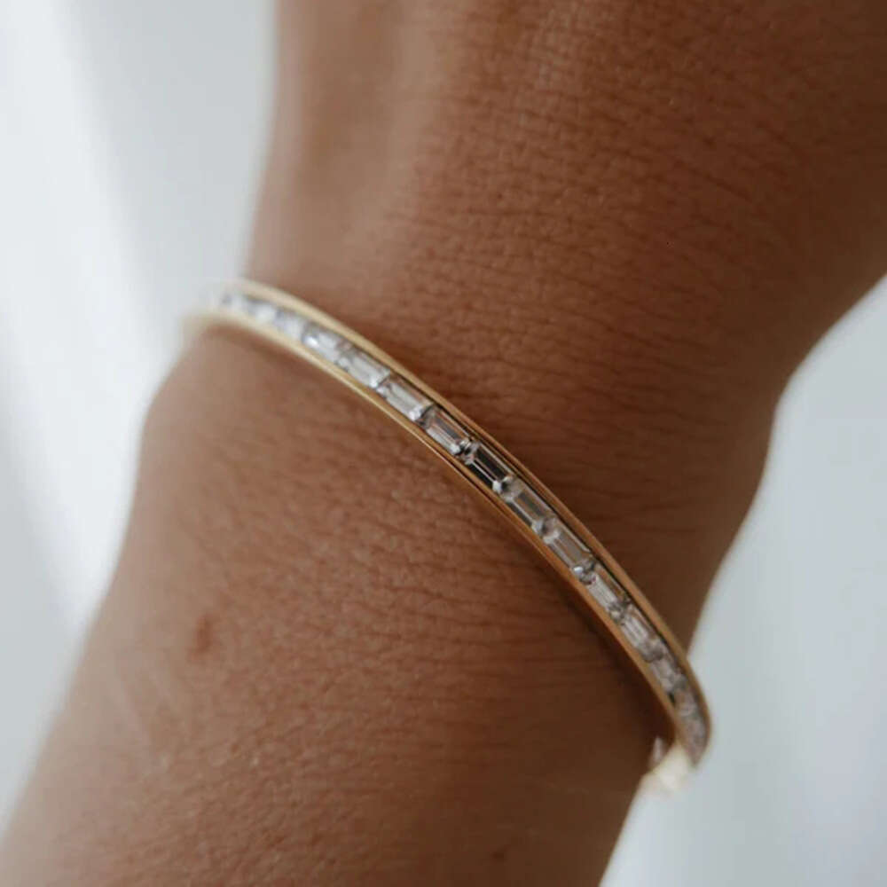 Classic Bracelet for Women Bangle Stainless Steel Designer Cuff Jewelry Diamond design for Woman Party Gift