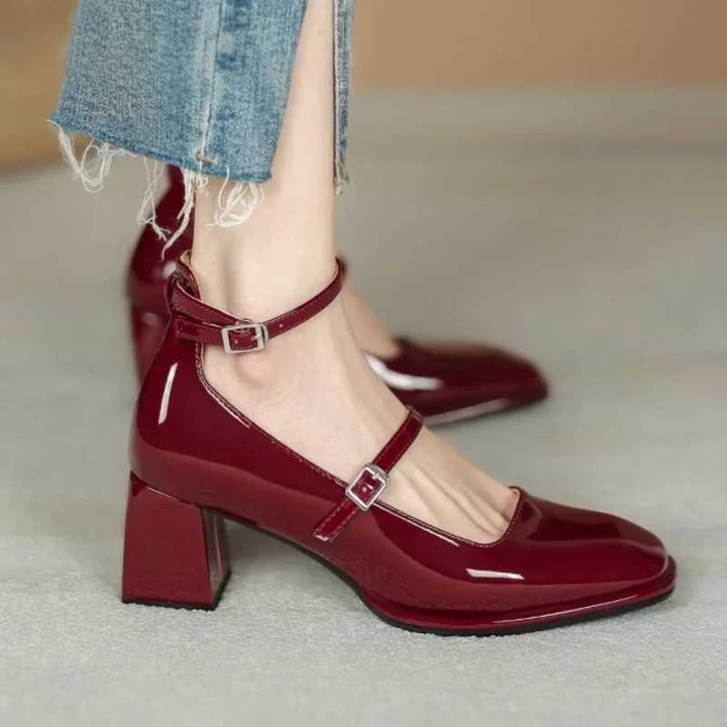 High Quality New Mary Jane Shoes High Quality Leather Shoes Light Womens Pump Square Toes Womens Sandals Buckle Strap Zapatos Mujer T241024