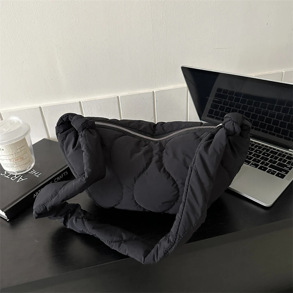 Female Puffer Shoulder Bag Soft Pillow Shopper Ruched Messenger Padded Tote Handbag Winter Checkered Purses 241017